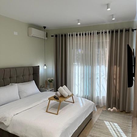 4Seasonsgea , New Modern Apartment In Tirana Kültér fotó