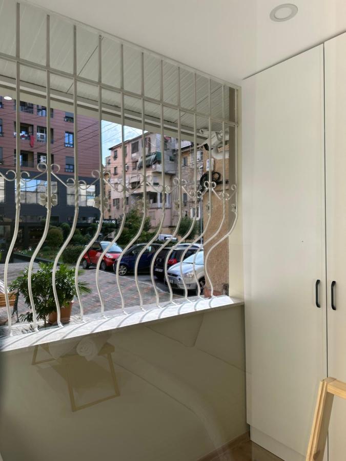 4Seasonsgea , New Modern Apartment In Tirana Kültér fotó